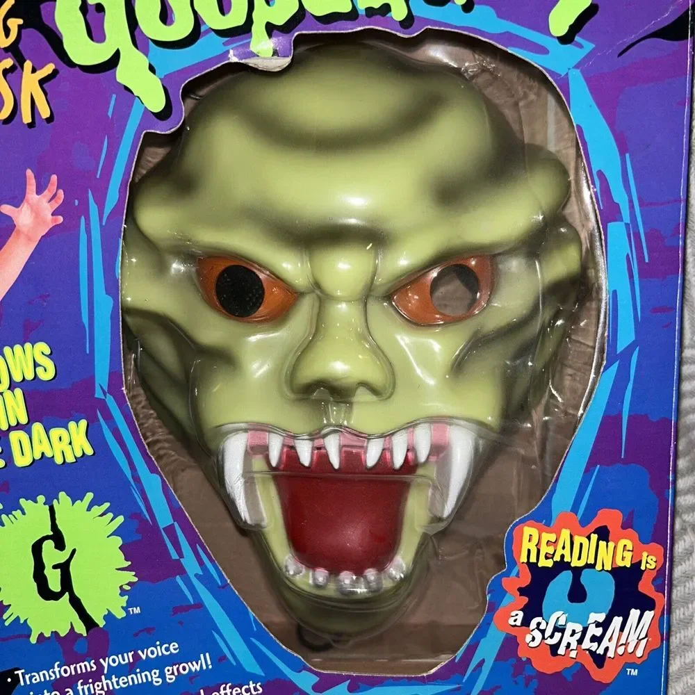 VTG 1996 Goosebumps Voice Changing‎ Glow In The Dark Haunted Mask Toy For Repair
